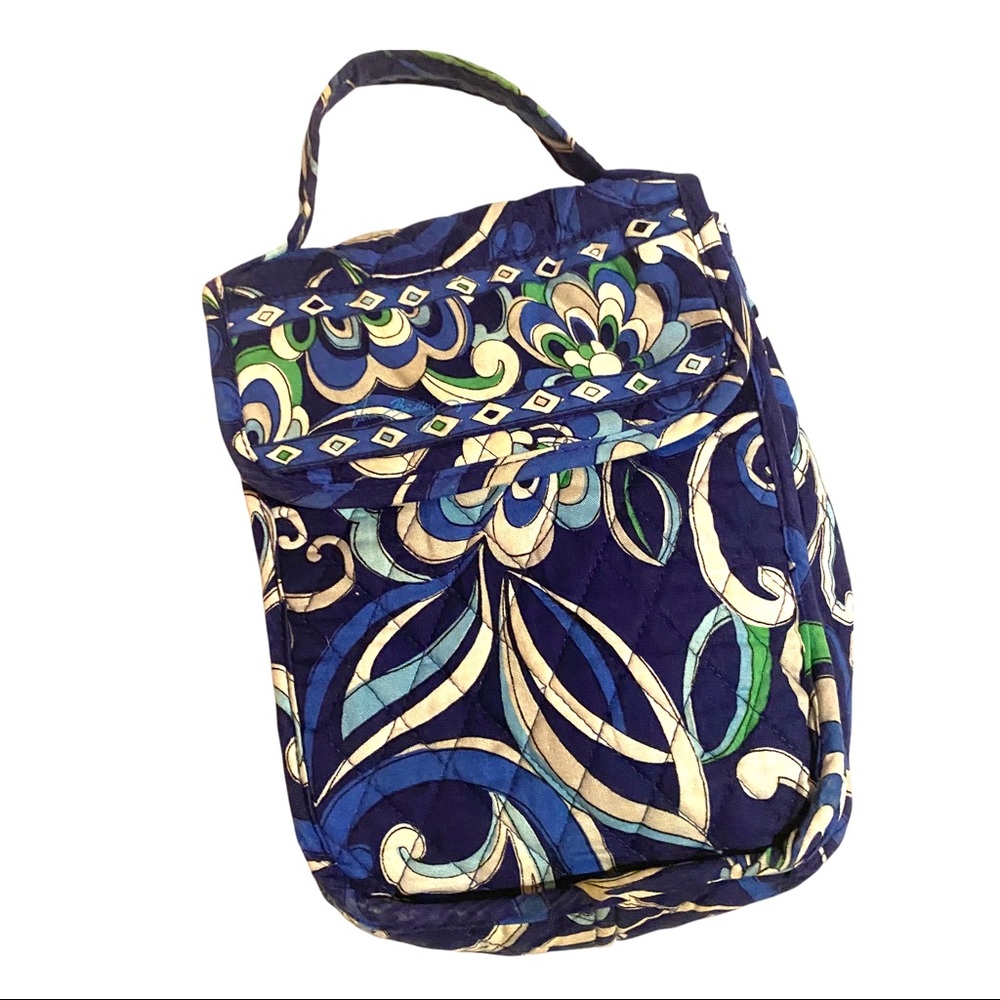 Vera Bradley paisley print vinyl lined lunch bag.